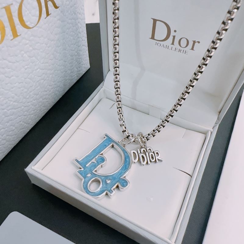 chr1st1an D10r necklaces